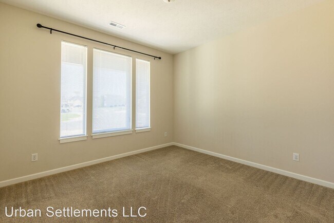 Foto del edificio - 4 br, 3 bath House - 8518 N Summerhill Ln