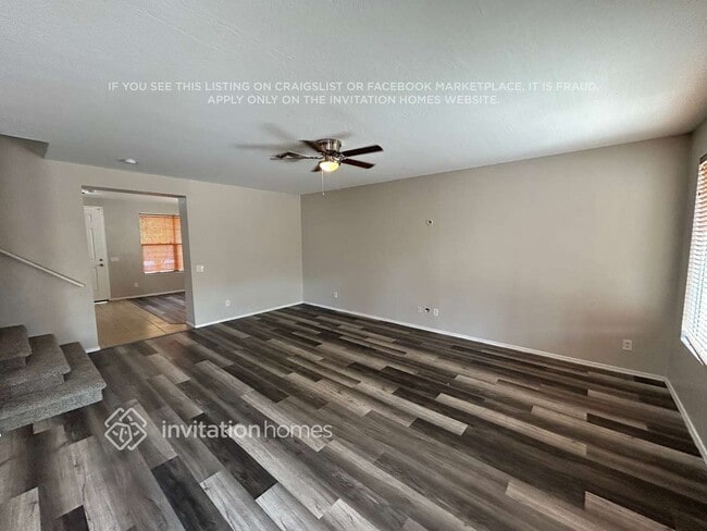 Building Photo - 3115 W Pleasant Ln