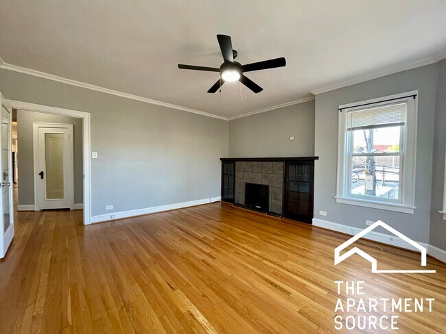 Foto del edificio - 3540 N Lowell Ave