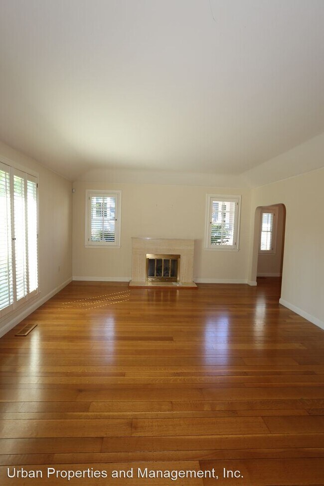 Building Photo - 4 br, 3 bath House - 232 Castilian Way