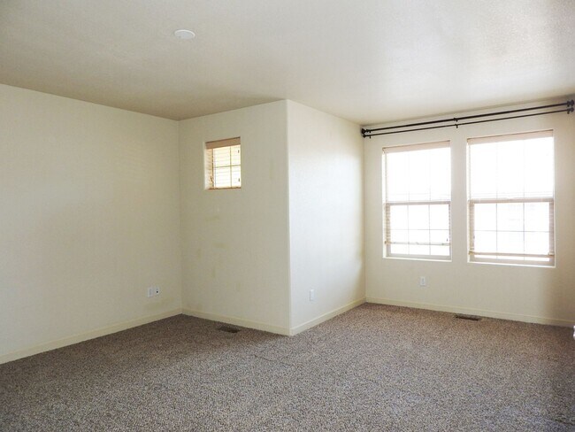 Building Photo - 9944 M.L.K. Jr Blvd