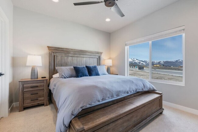 Foto del edificio - 6831 Silver Creek Dr