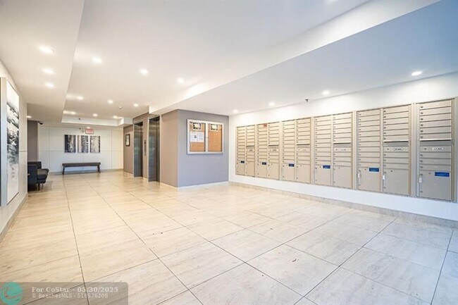 Foto del edificio - 105 Lake Emerald Dr