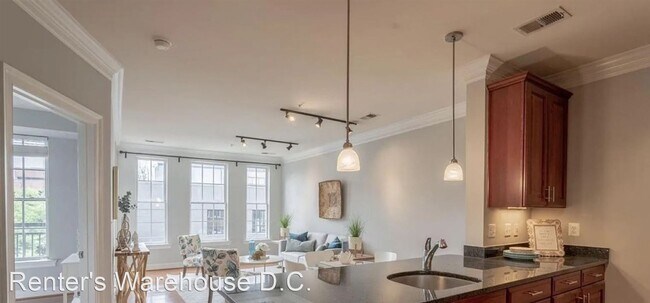 Foto del edificio - 2 br, 2 bath House - 1023 N Royal St, Unit...