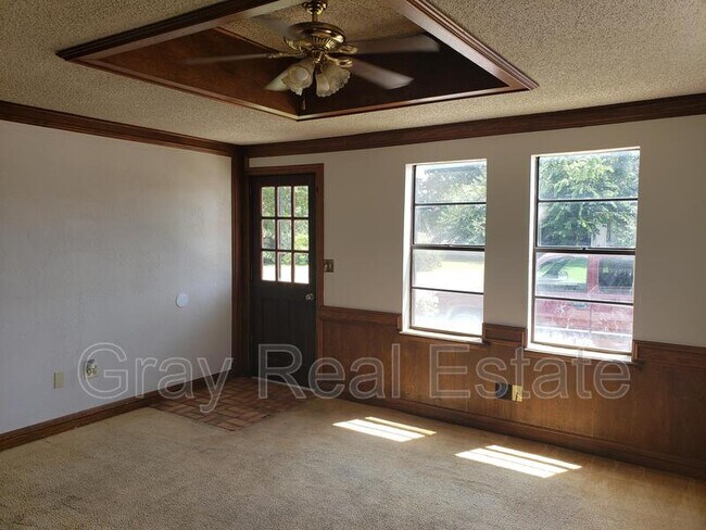 Foto del edificio - 723 N Highland Ave