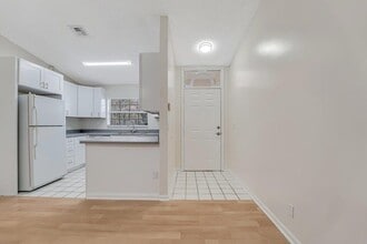 Building Photo - 13730 Sunflower Ct