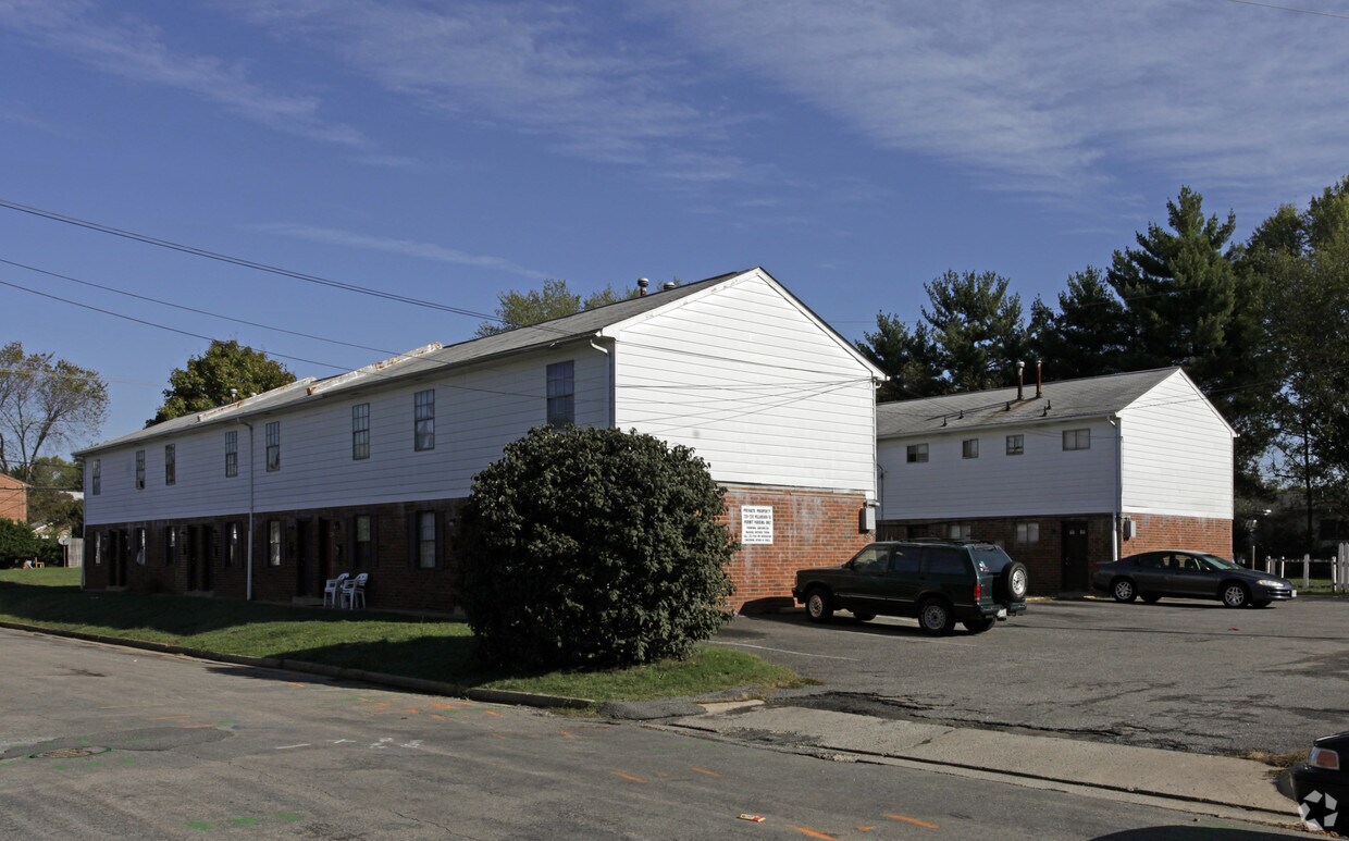 Primary Photo - 2201-2231 Williamsburg Rd