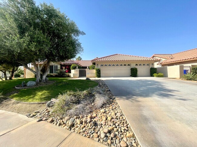 Building Photo - COMING SOON!!! 3 Bedroom/2.5 Bathroom Home...