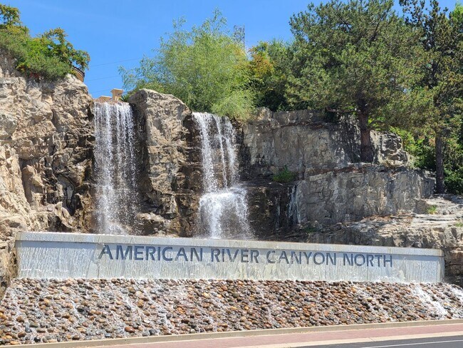 Foto del edificio - American River Canyon Folsom - 3 Bdrm, 3 B...