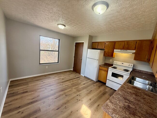 Building Photo - 3784 Ides Ct