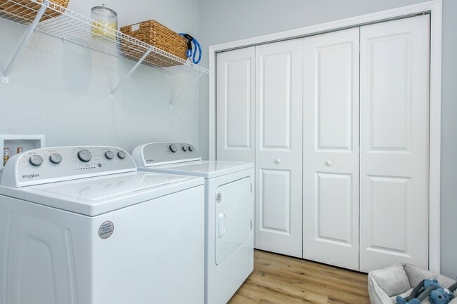 Building Photo - West Shire Village