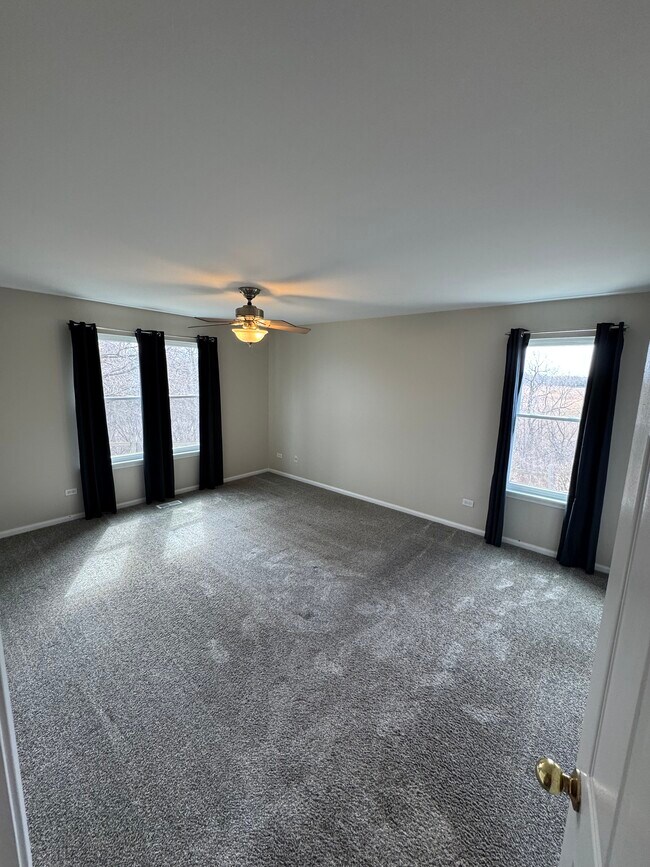 Master Bedroom - 350 Wethington Dr