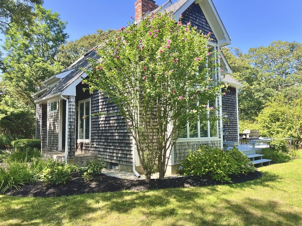 Primary Photo - 11 High Meadow Ln