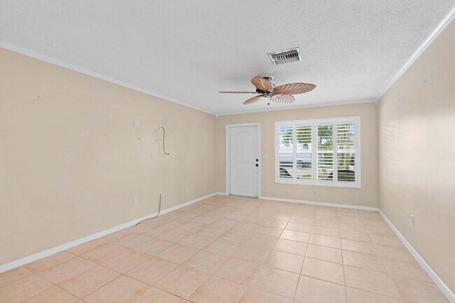 Building Photo - 226 Fordham Dr