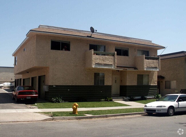 Building Photo - The Keelson Apartments