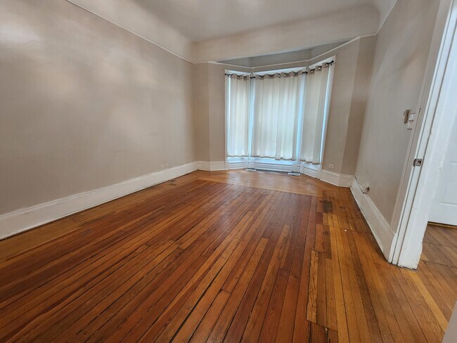 Foto del edificio - 4625 S St Lawrence Ave