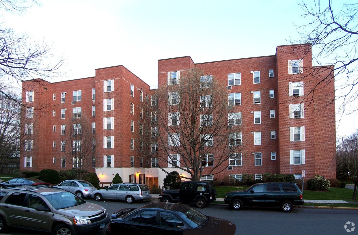 Primary Photo - Edgewater Condominium