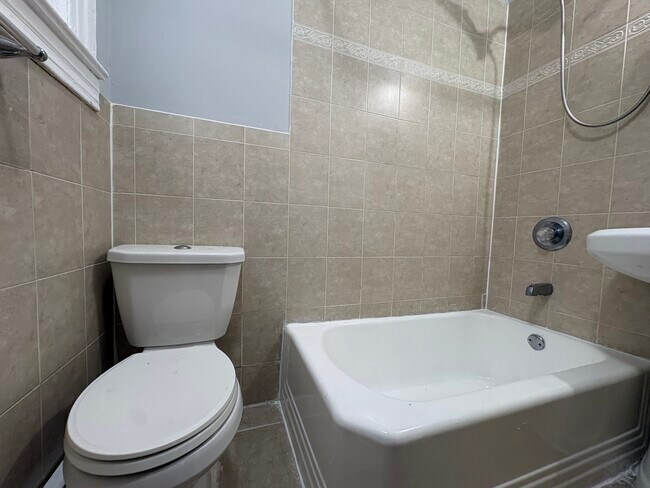 185 Avenida E 5 - 187 Avenue E
