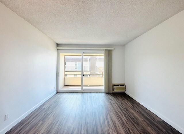 Foto del edificio - 2300 Front St