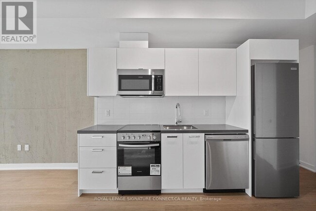 Photo du bâtiment - 284 King St E