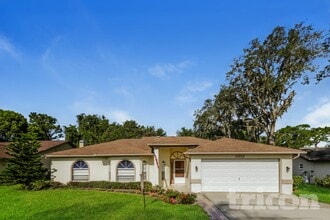 Building Photo - 5913 Fall River Dr