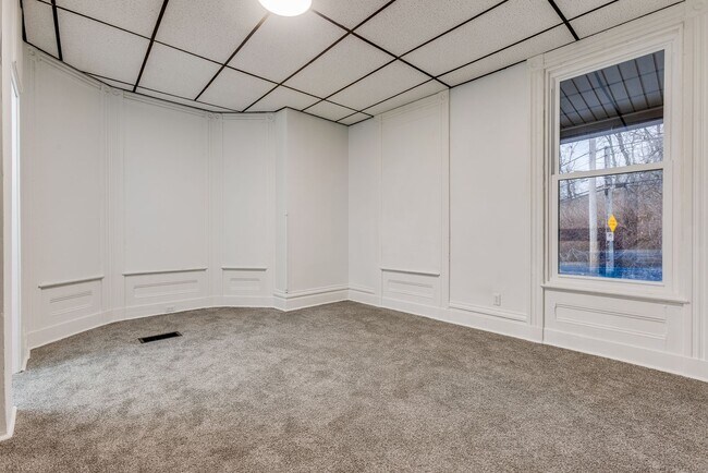 Foto del edificio - 238 Hazelwood Ave