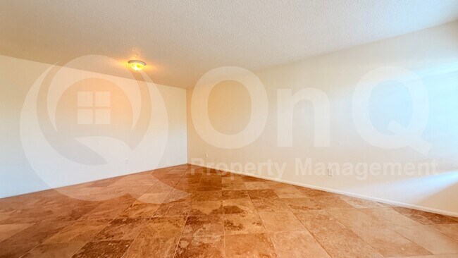 Foto del edificio - 2664 N 43rd Ave