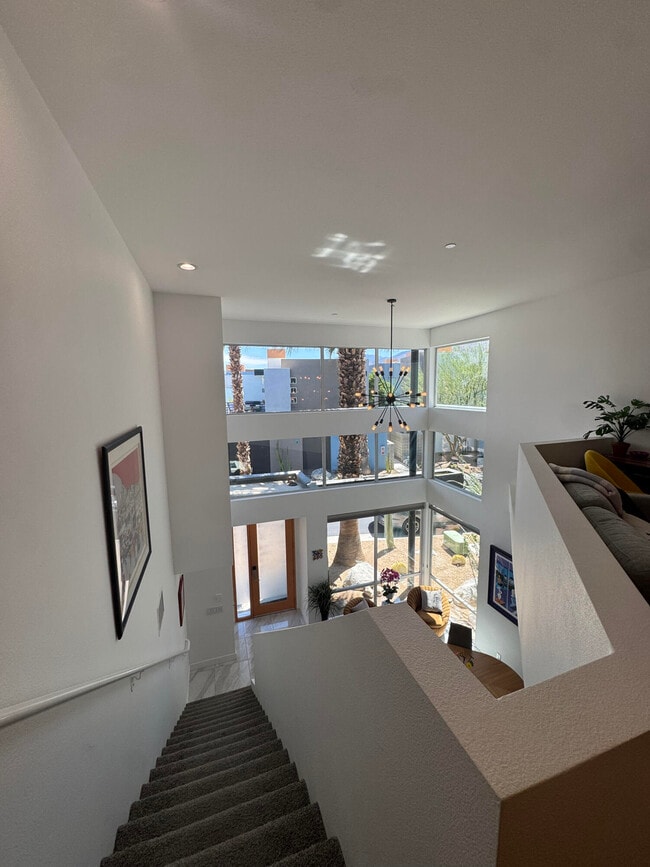 Building Photo - 302 Breeze Loop