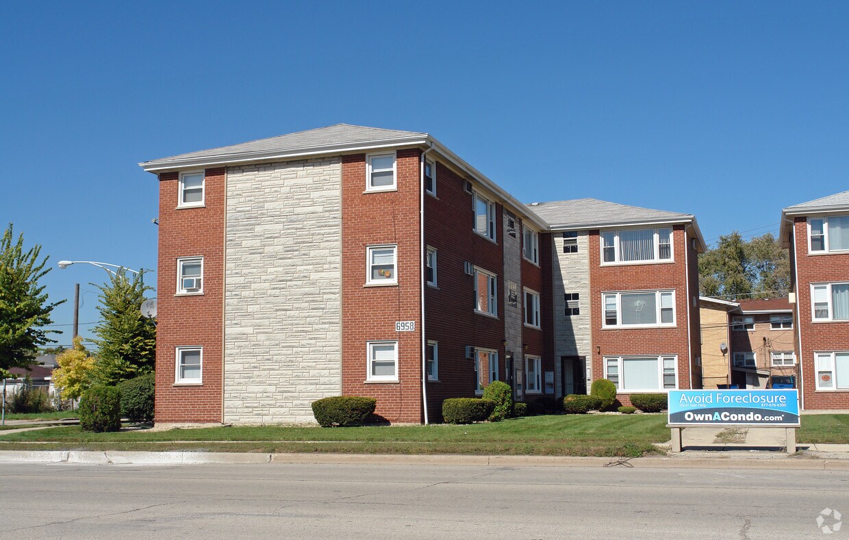 Building Photo - 6958 W 65th St