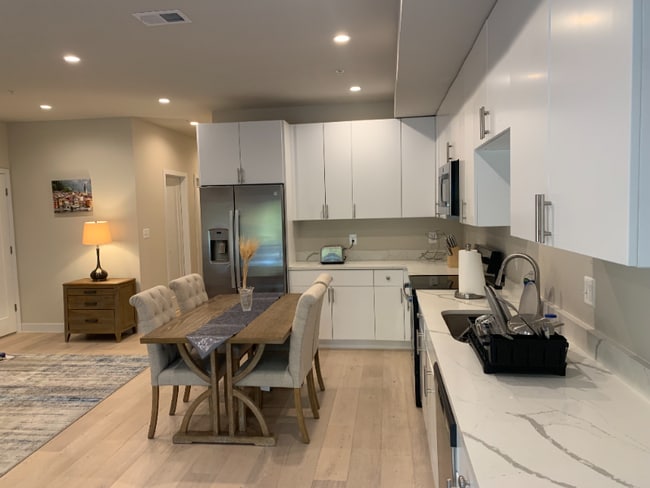 Foto del edificio - 2512 Elvans Rd SE