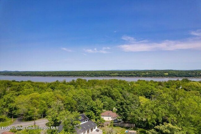 Foto del edificio - 3956 US-9W