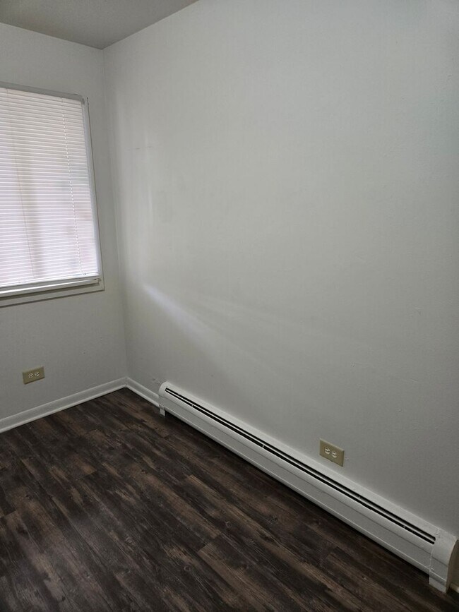 Foto del edificio - 10364 Michael Todd Terrace