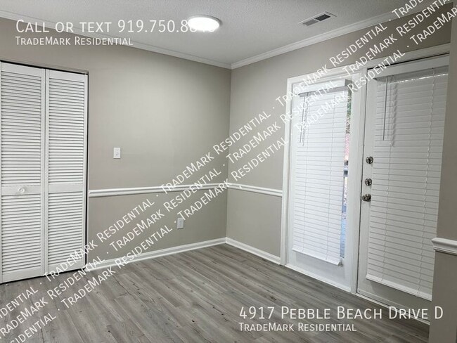 Foto del edificio - 4917 Pebble Beach Dr