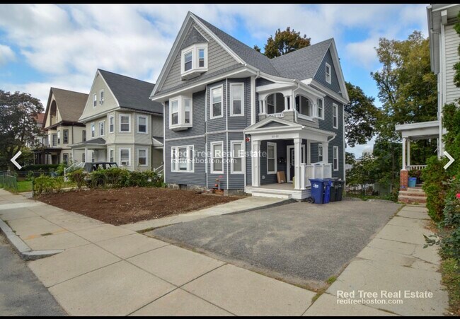 Building Photo - 65 Mapleton St