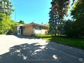 Building Photo - 389 Allgood St