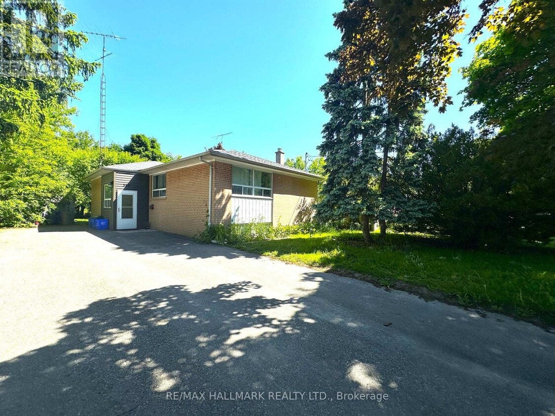 Primary Photo - 389 Allgood St