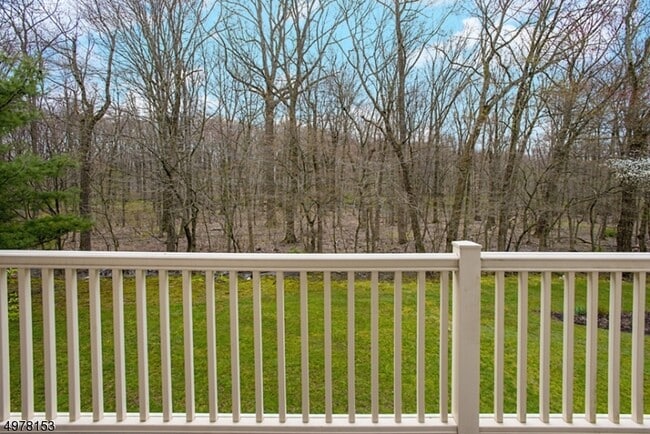 Building Photo - 117 Woods Edge Dr