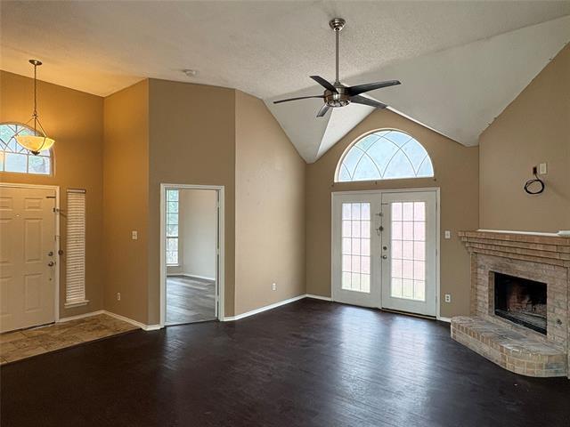 Foto del edificio - 928 Winchester Ln