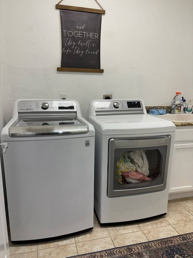 Laundry room - 27458 Camino Tower