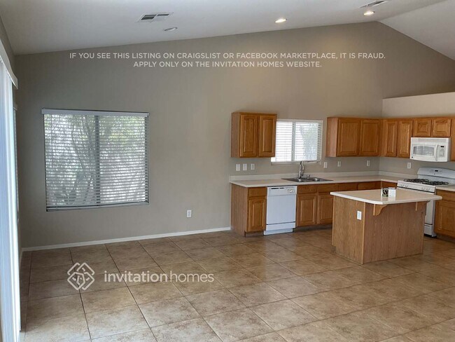 Foto del edificio - 5055 Big Island Ct