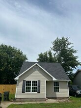 Building Photo - 621 Colonelette Dr