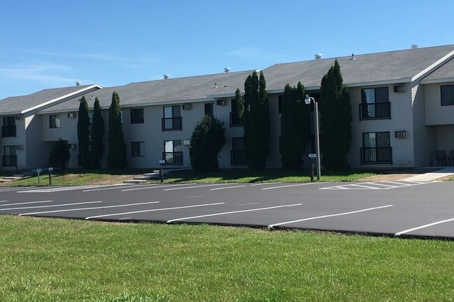 Foto del edificio - Meadowbrook Apartments