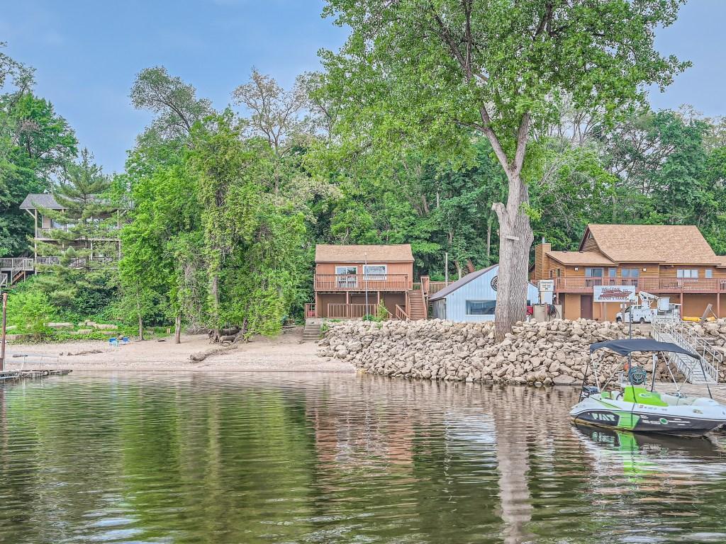 747 Quixote Ave N, Lakeland, MN 55043 House Rental in Lakeland, MN