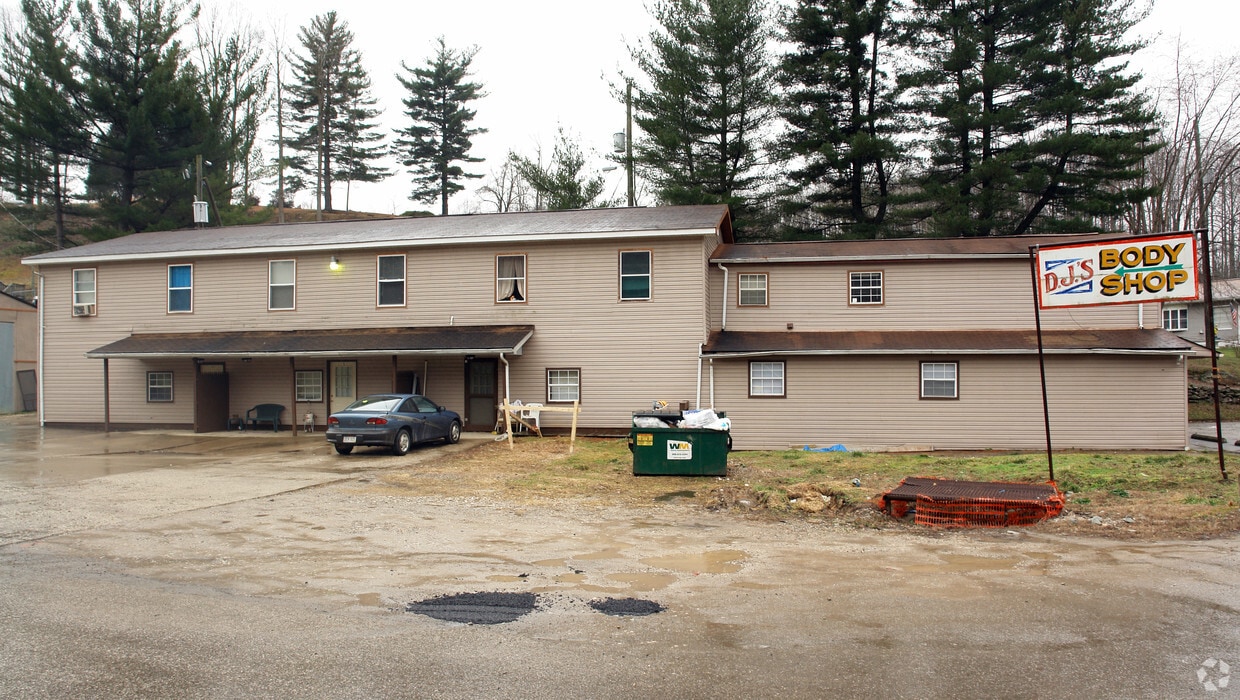 20 Pigeon Roost Rd, Chapmanville, WV 25508 Apartments in Chapmanville