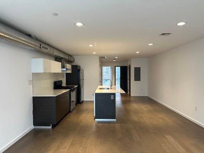 Foto del edificio - 1443 N Franklin St