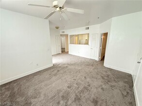 Building Photo - 6955 N Durango Dr