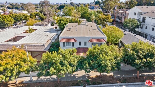 Building Photo - 646 Ocean Park Blvd