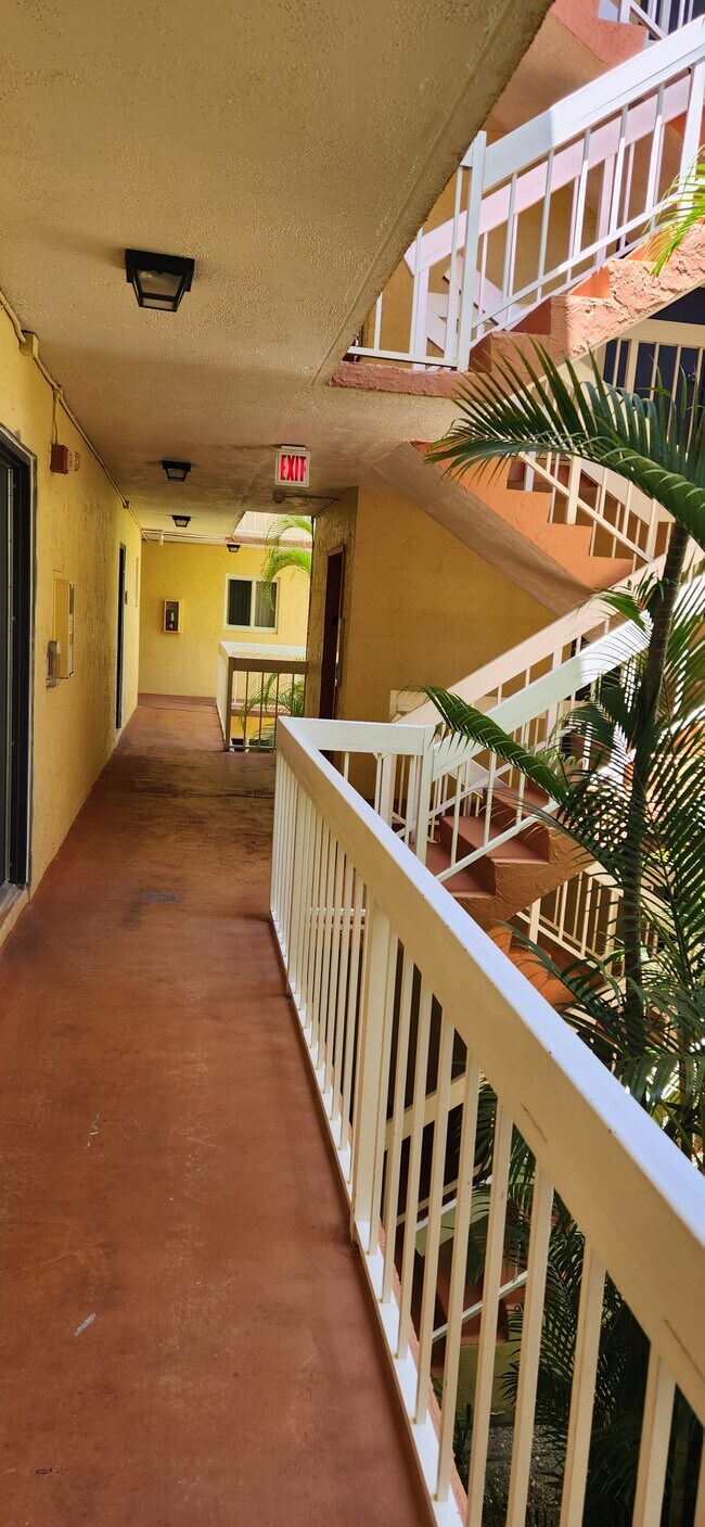 7805 Camino Real Unit 217, Miami, FL 33143 Condo for Rent in Miami, FL