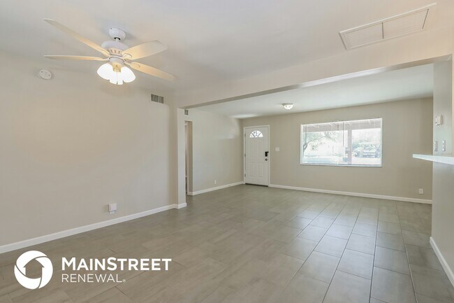 Foto del edificio - 6131 E 25th St