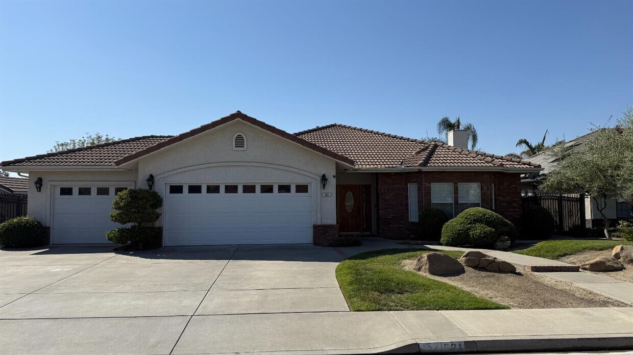 Foto principal - 521 Sherwood Ct